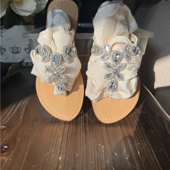 Shoes - Embellished Cream Sandals